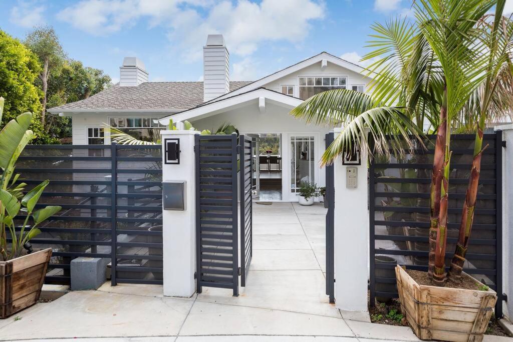 Luxury Beach Ocean View House, Steps To The Beach Villa Malibu Exterior photo